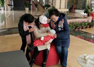 干细胞技术破解卵巢早衰难题 西部首个“干细胞宝宝”半岁了